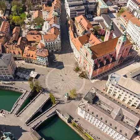 That Cat Flat - Free Parking, Near Center, Cats! Daire *