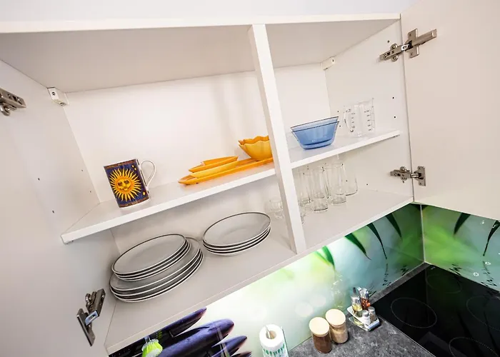 That Cat Flat - Free Parking, Near Center, Cats! Apartament